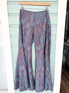 Vintage paisley print flare pants pull on blue red print 70s boho summer